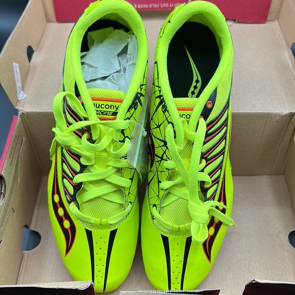 NEW in BOX Saucony Spitfre Yellow/orange men’s 11 track spikes - Picture 11 of 11